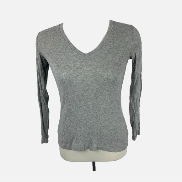 GAP Supersoft V-Neck Long Sleeve Tee (XS) – Pima Cotton Modal, Light Grey - Picture 4 of 8
